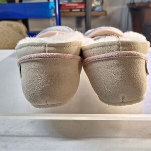 cloud nine size L10 sand/gray sheepskin shoes/slipons